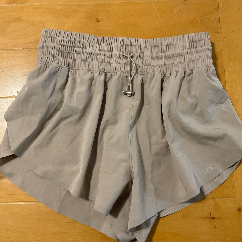 Women's Tan Athletic Shorts YPB Abercrombie and Fitch size M - Picture 2 of 5
